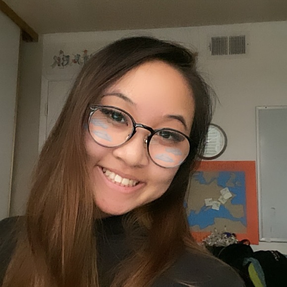 Meet your Posher, Jennifer - Picture 1 of 1